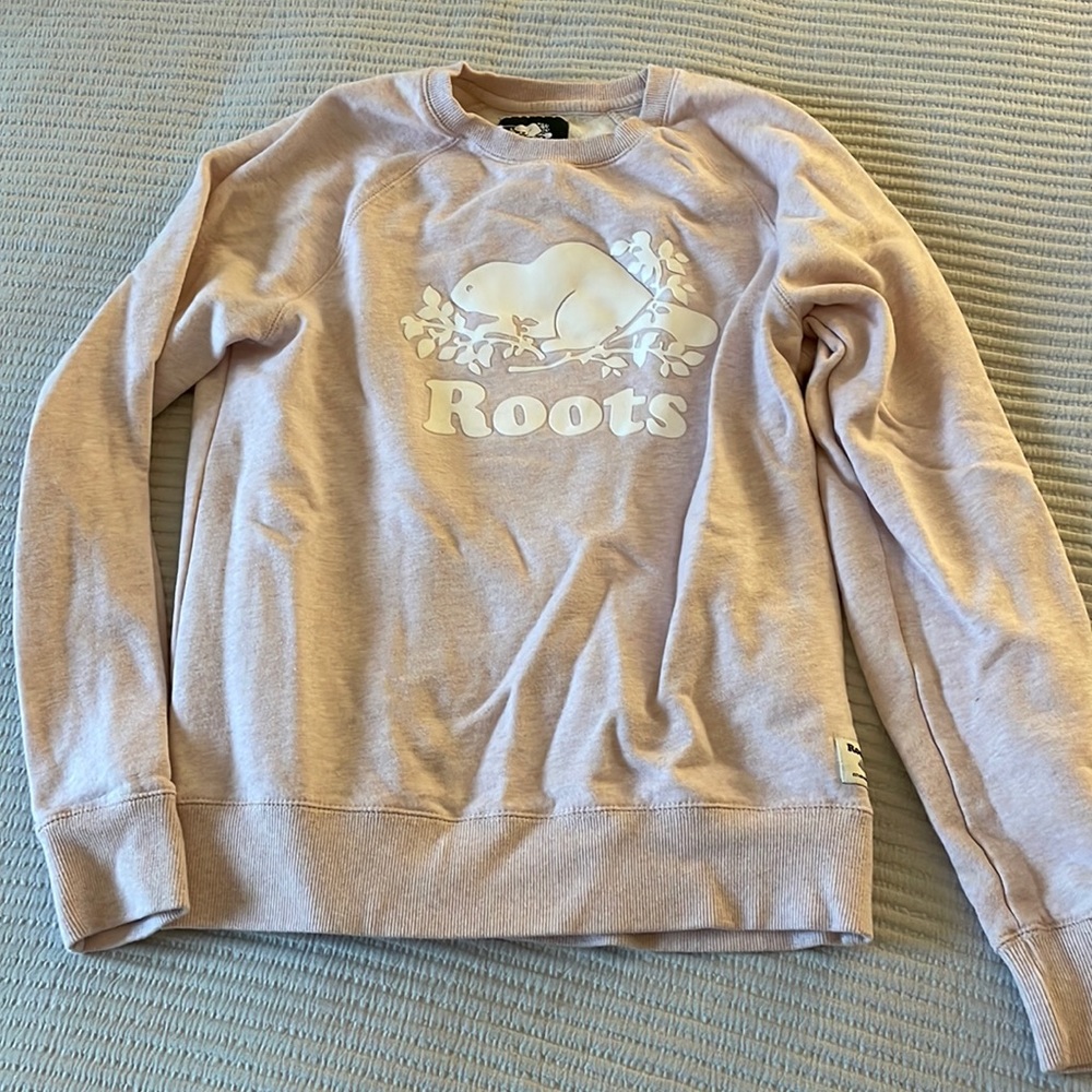 Light pink Roots sweatshirt (size medium)